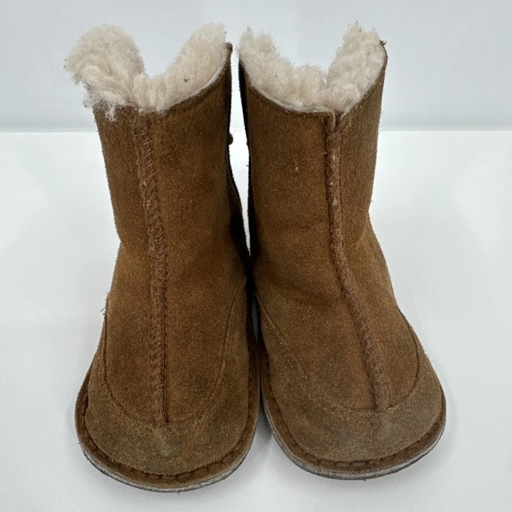 Ugg I‎ Boo Infant Shoe- Chestnut Shearling Lined Sz Medium Bootie 18-24 M